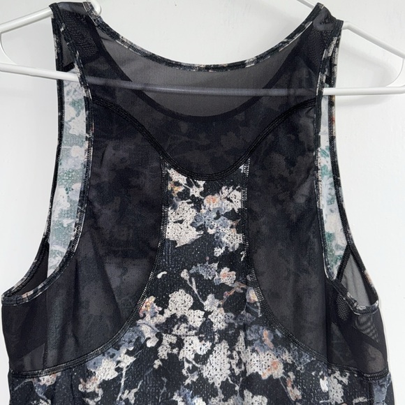 Lululemon Sculpt Tank II ~ size6 - Picture 8 of 9